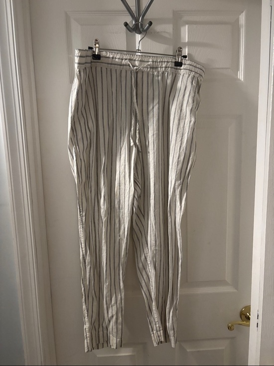 GAP Pants - GAP White Straight-Leg Pants with Navy Pinstripes